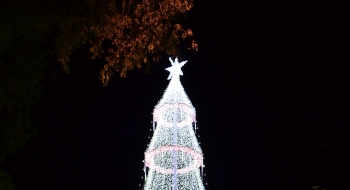Prefeitura inaugura iluminação de natal na praça Tamandaré